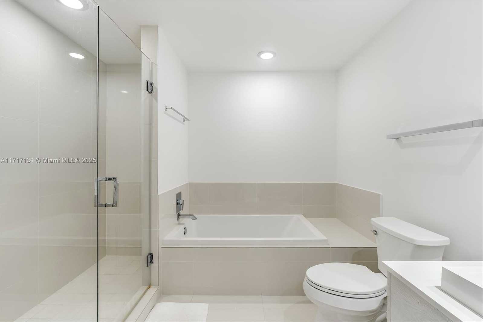 Small Image of 55 SOUTH WEST 9TH ST #4001, Miami Number 16