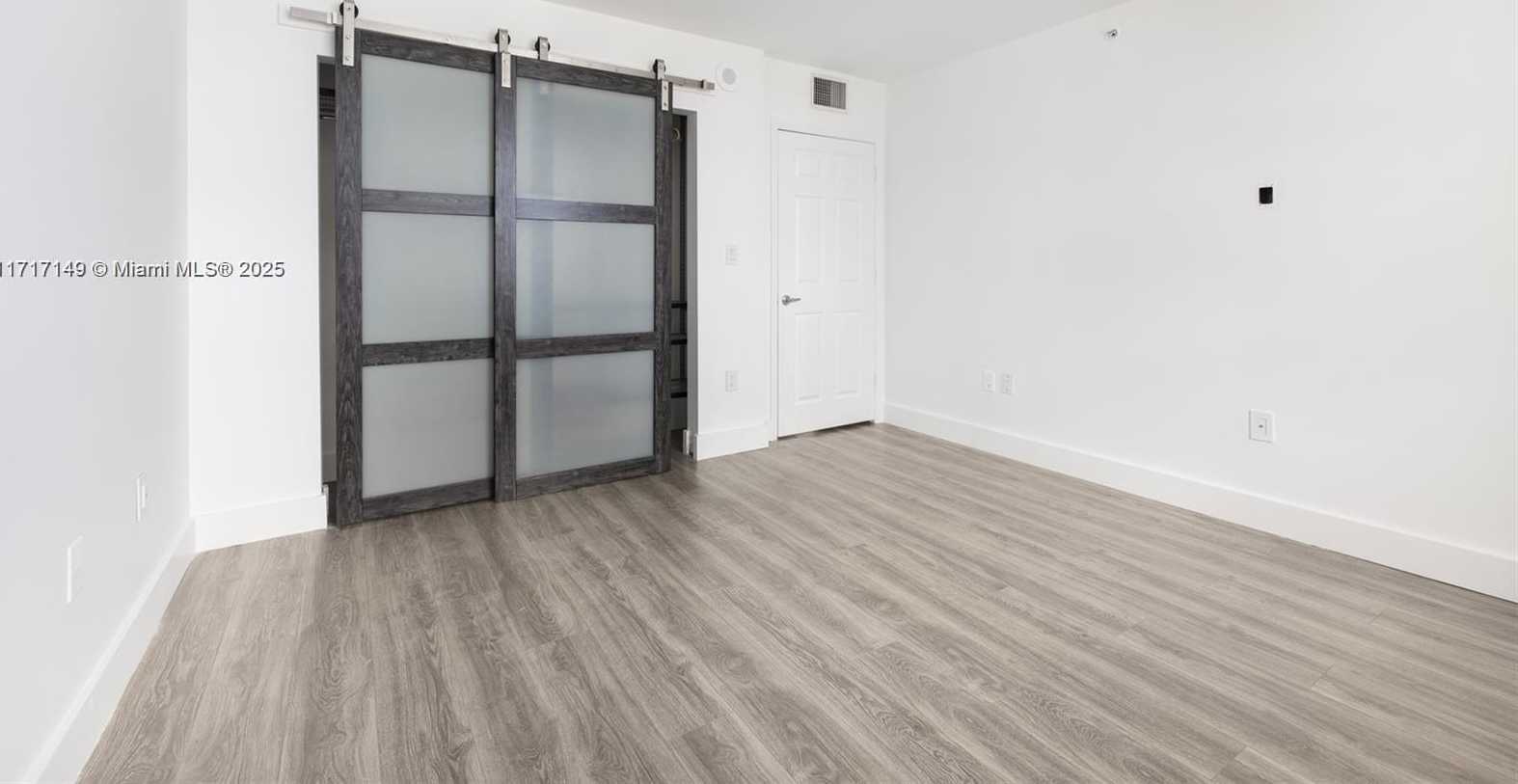 Small Image of 1155 BRICKELL BAY #2907, Miami Number 10