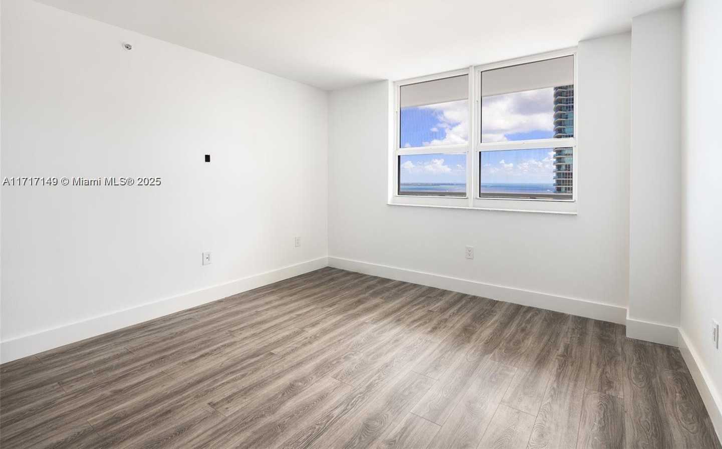 Small Image of 1155 BRICKELL BAY #2907, Miami Number 12
