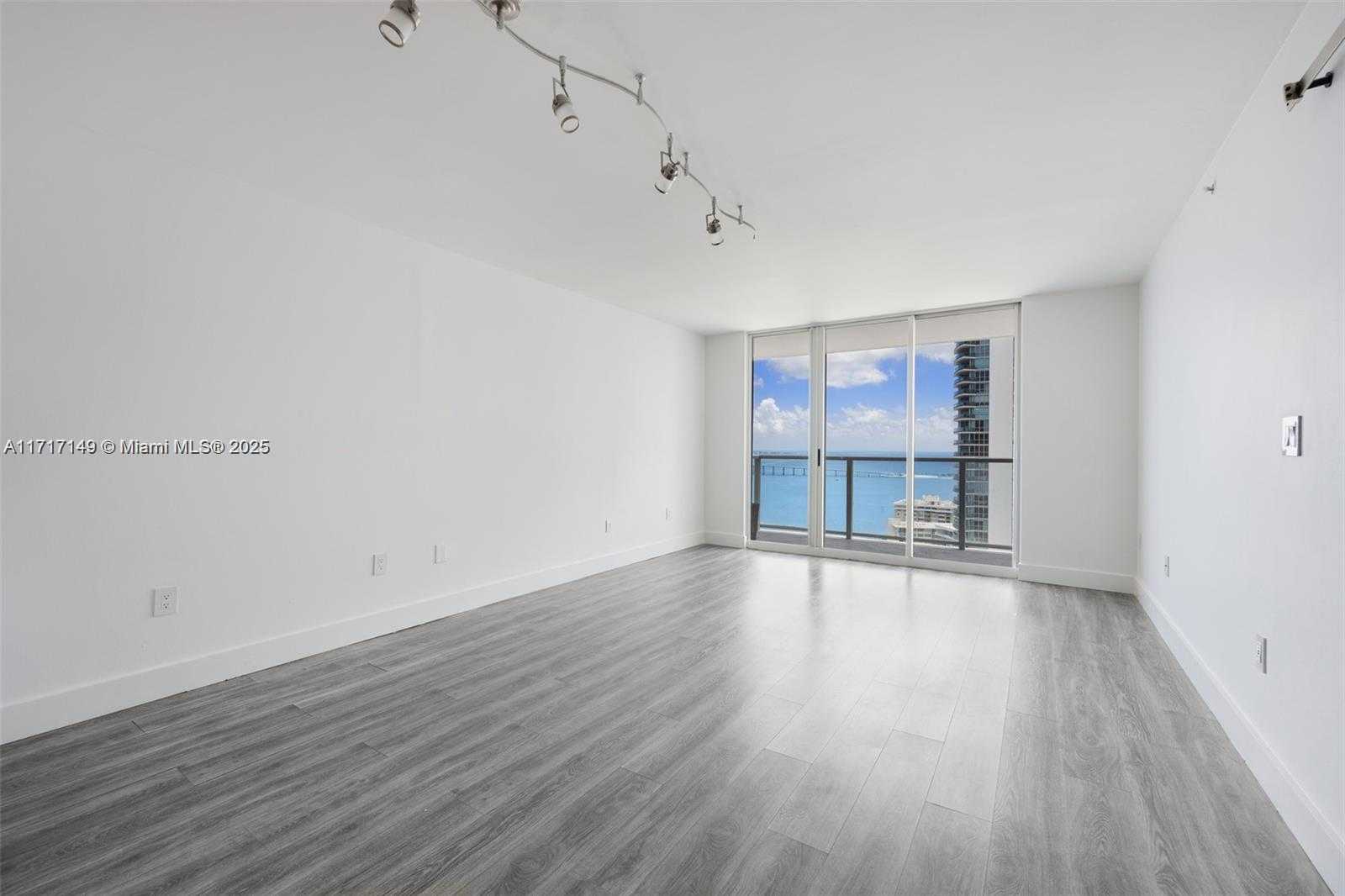 Small Image of 1155 BRICKELL BAY #2907, Miami Number 8