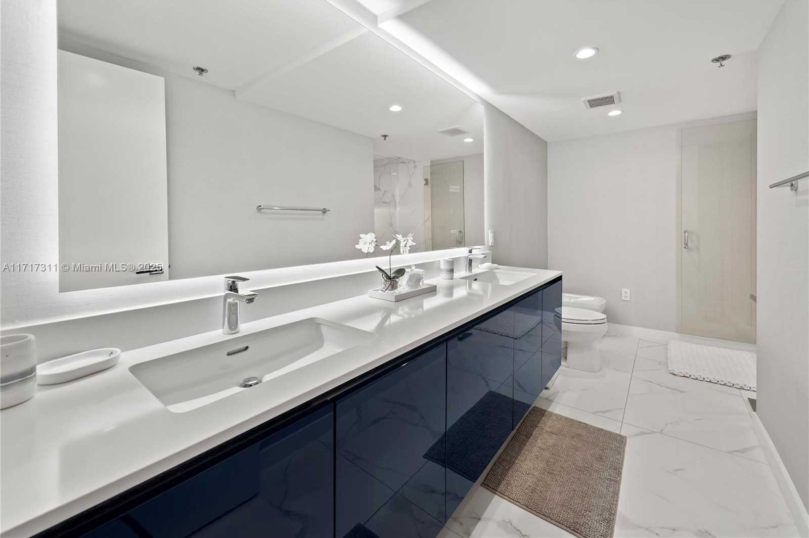 Small Image of 201 CRANDON BLVD #1002, Key Biscayne Number 33