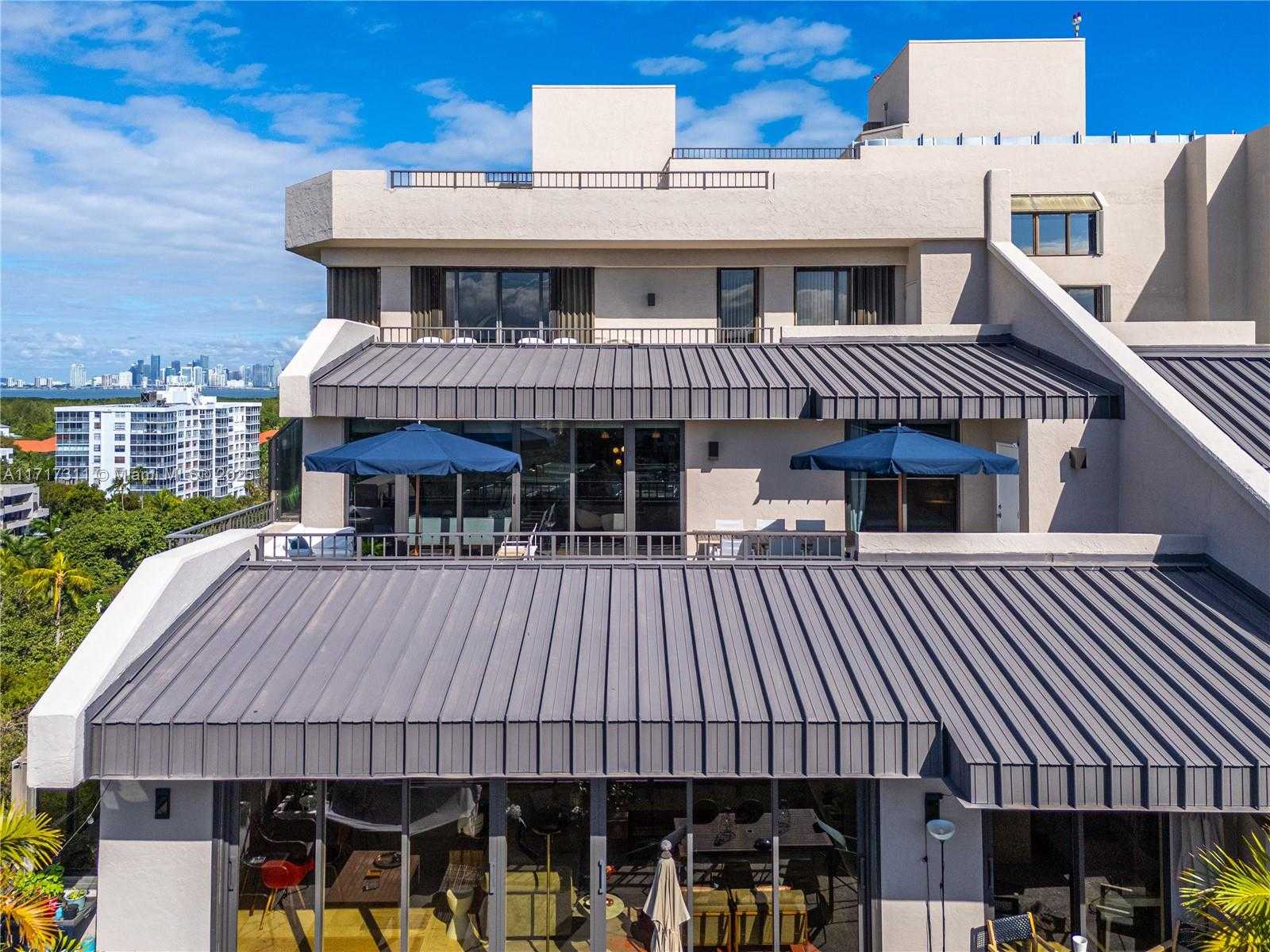 Small Image of 201 CRANDON BLVD #1002, Key Biscayne Number 4
