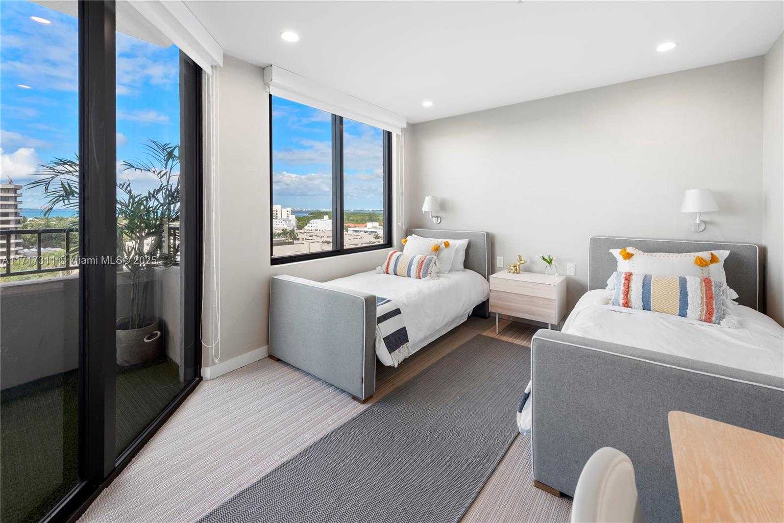 Small Image of 201 CRANDON BLVD #1002, Key Biscayne Number 40