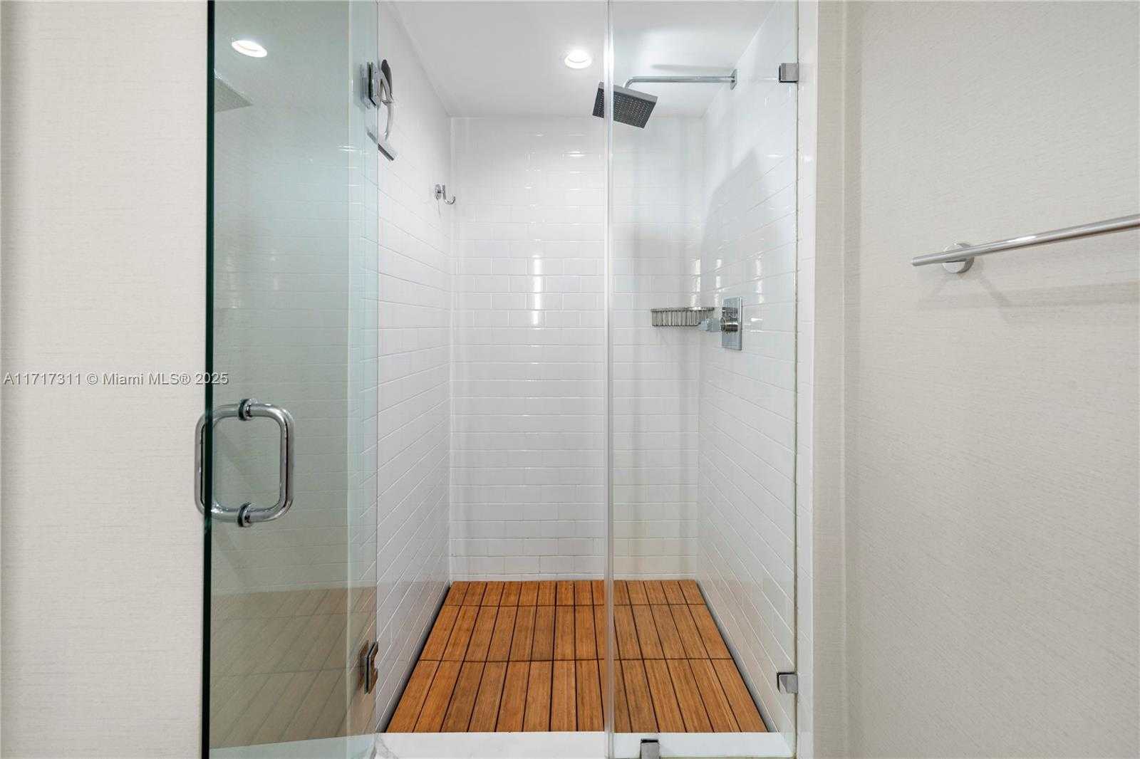 Small Image of 201 CRANDON BLVD #1002, Key Biscayne Number 43