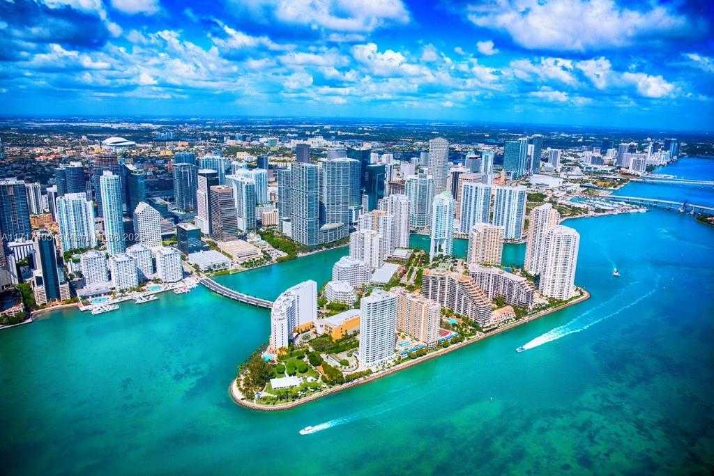 Small Image of 800 CLAUGHTON ISLAND DR #502, Miami Number 3
