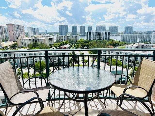 Small Image of 17555 ATLANTIC BLVD #PH4, Sunny Isles Beach Number 18