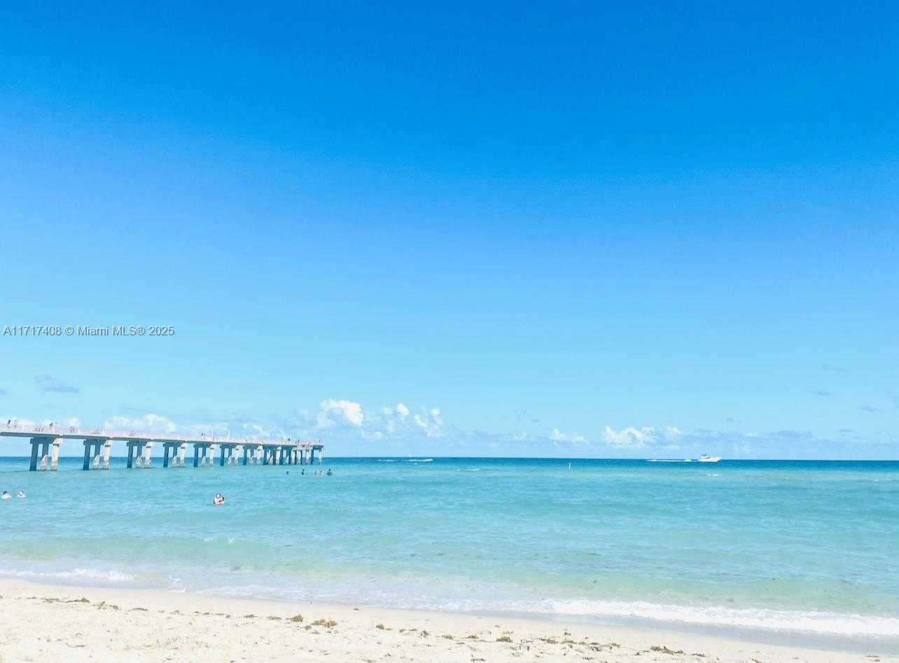 Small Image of 17555 ATLANTIC BLVD #PH4, Sunny Isles Beach Number 26