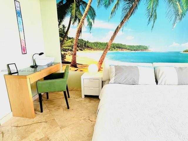 Small Image of 17555 ATLANTIC BLVD #PH4, Sunny Isles Beach Number 8
