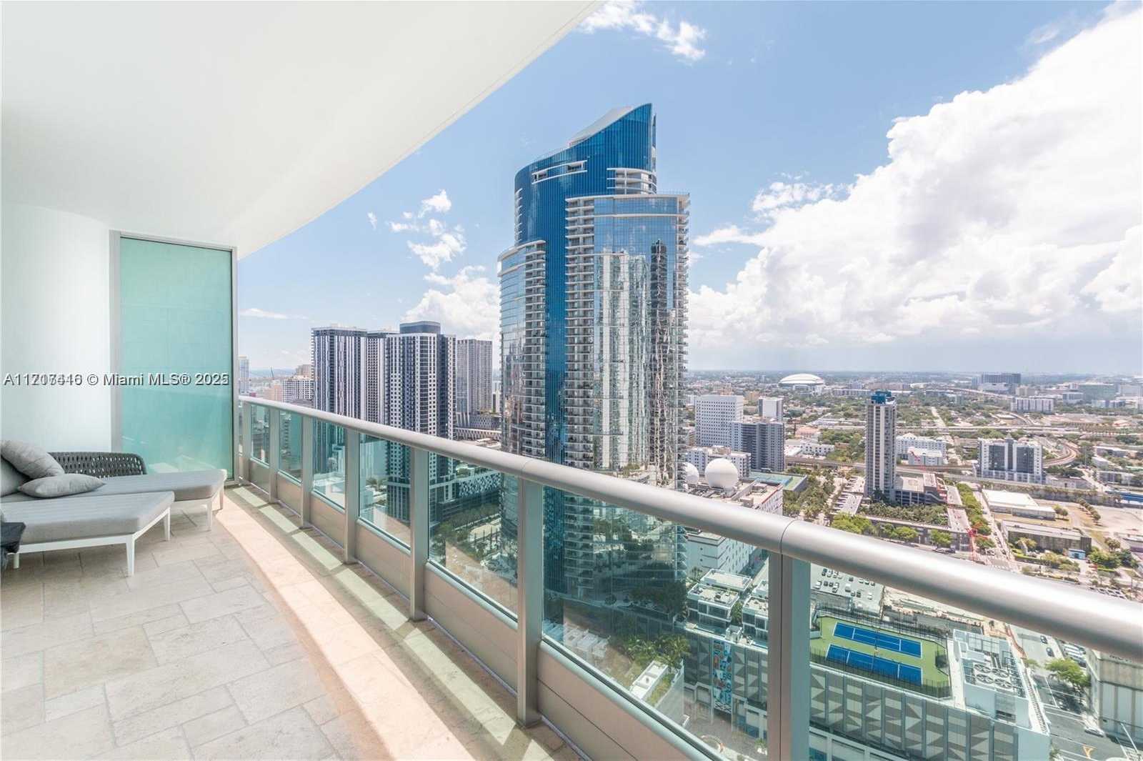 Small Image of 900 BISCAYNE BLVD #4002, Miami Number 13