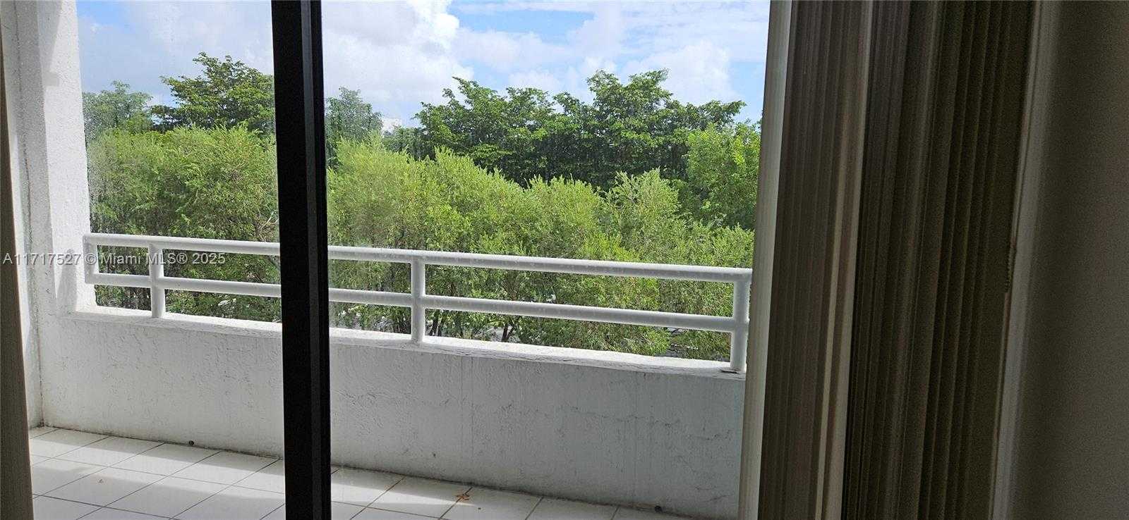 Small Image of 20355 NORTH EAST 34TH CT #321, Aventura Number 2