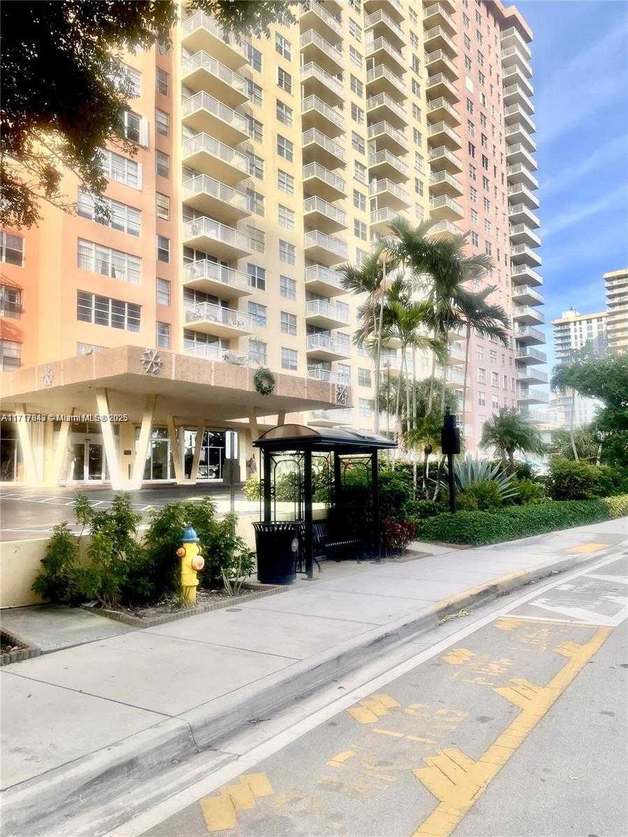 Small Image of 251 174TH #904, Sunny Isles Beach Number 30