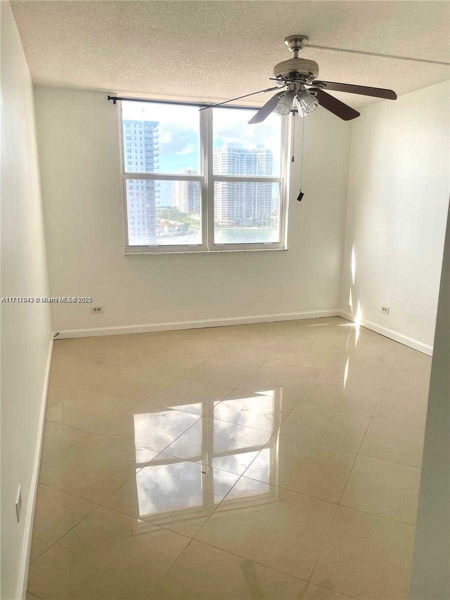 Small Image of 251 174TH #904, Sunny Isles Beach Number 32