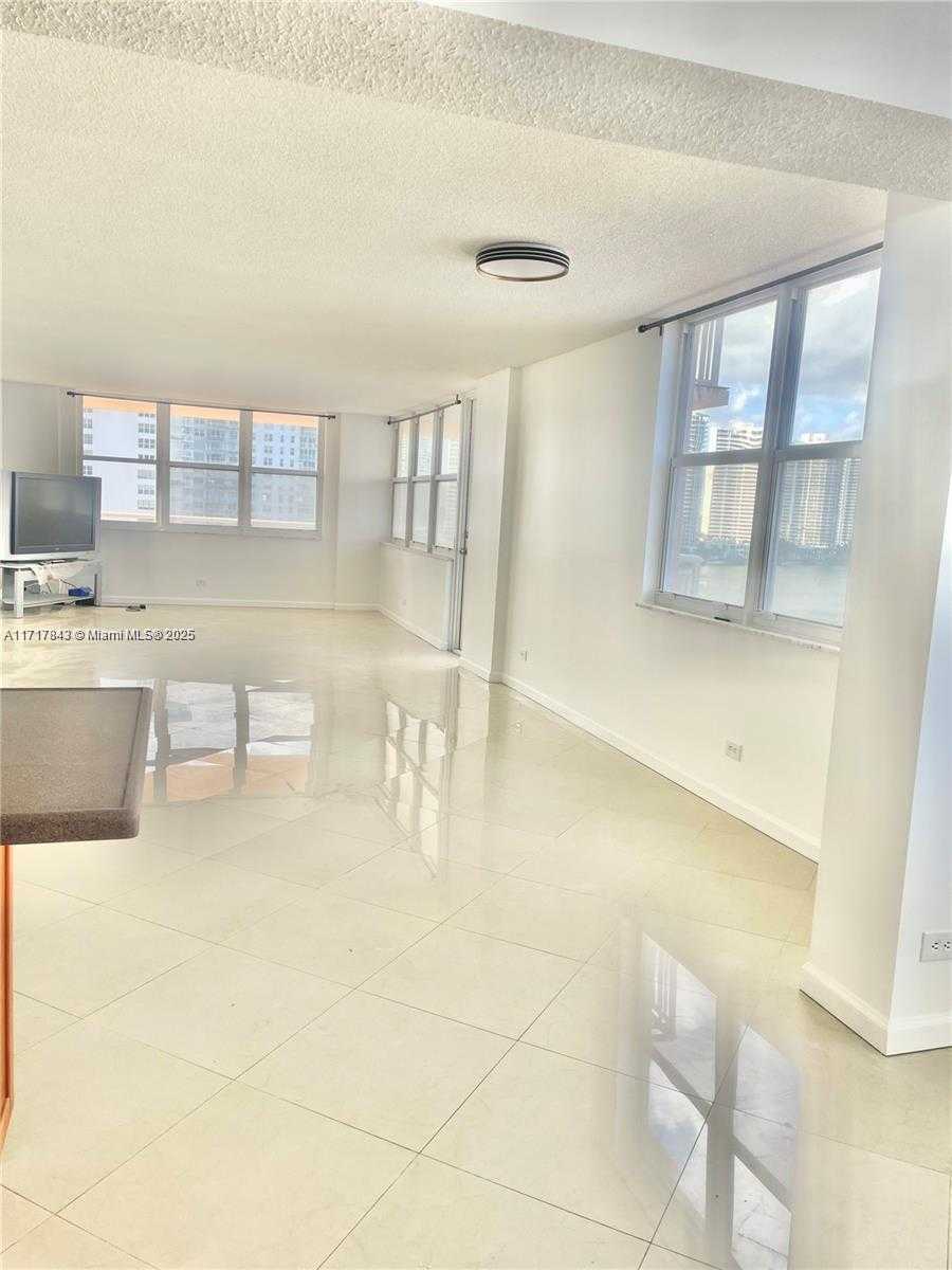 Small Image of 251 174TH #904, Sunny Isles Beach Number 8