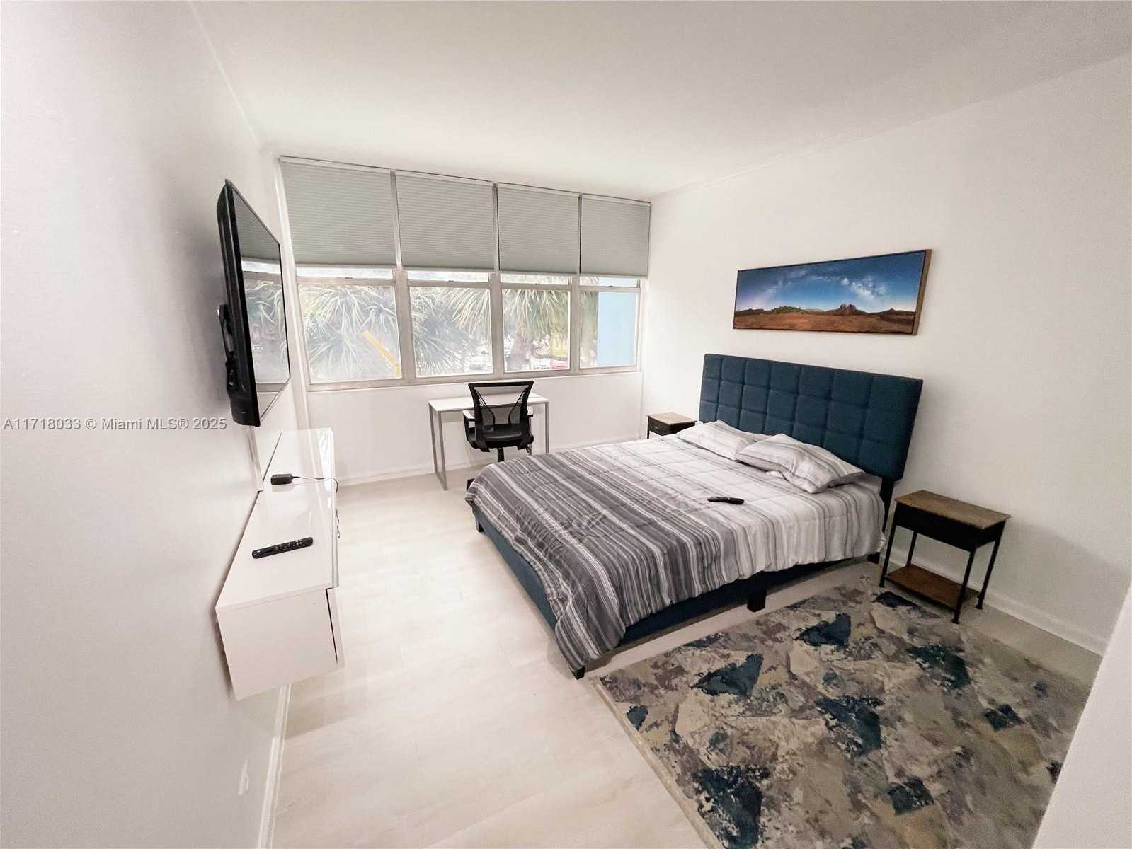 Small Image of 7441 WAYNE AVE #2P, Miami Beach Number 6