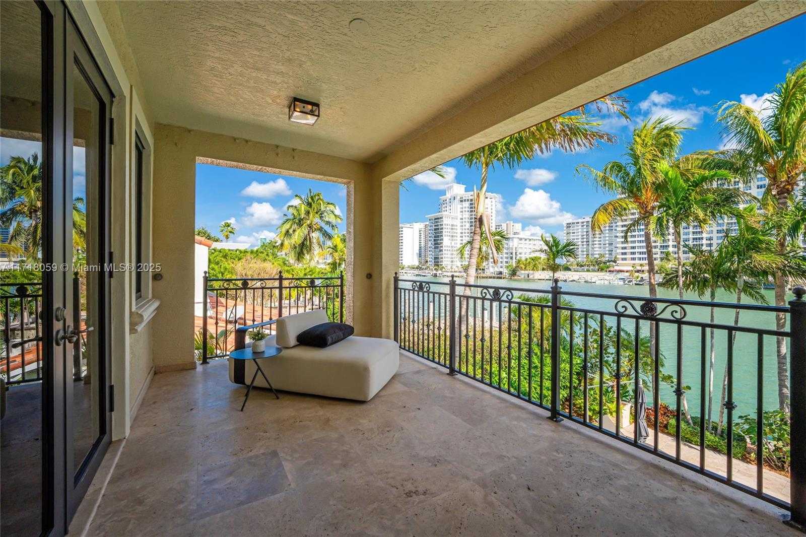 Small Image of 5655 PINE TREE DR, Miami Beach Number 28
