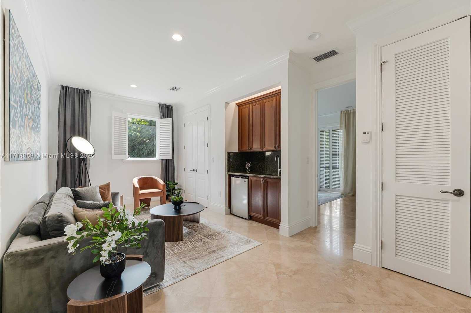 Small Image of 5655 PINE TREE DR, Miami Beach Number 38