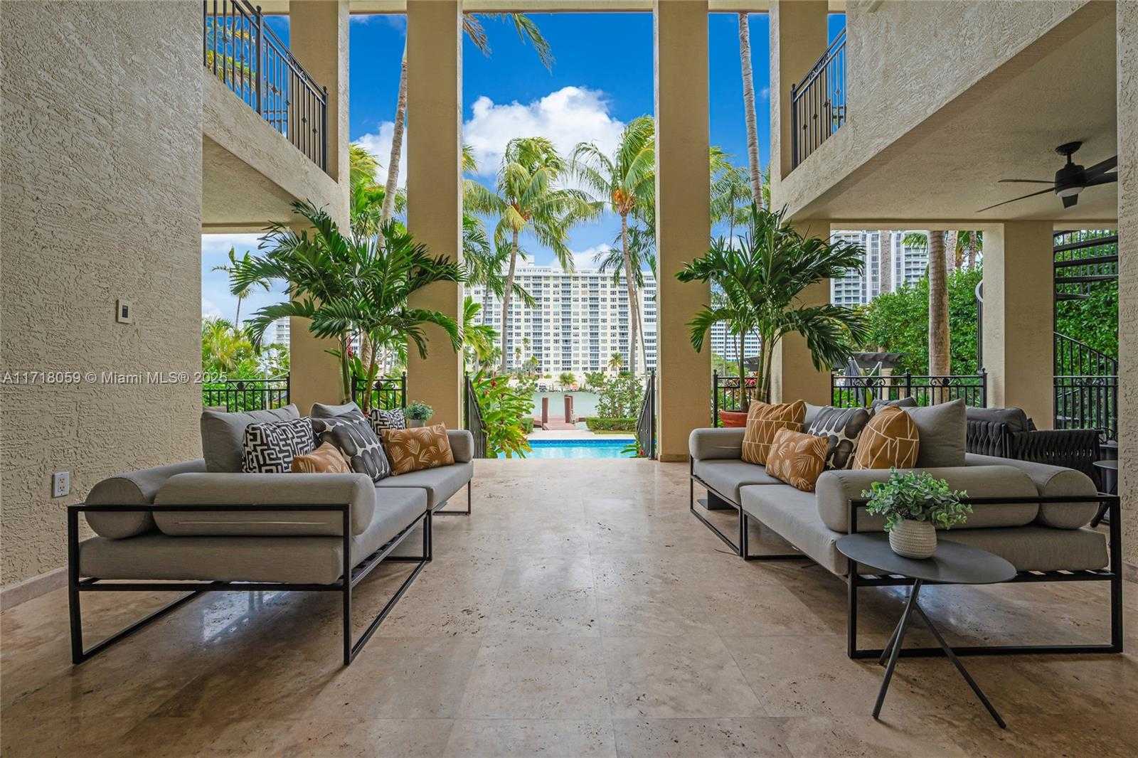 Small Image of 5655 PINE TREE DR, Miami Beach Number 44