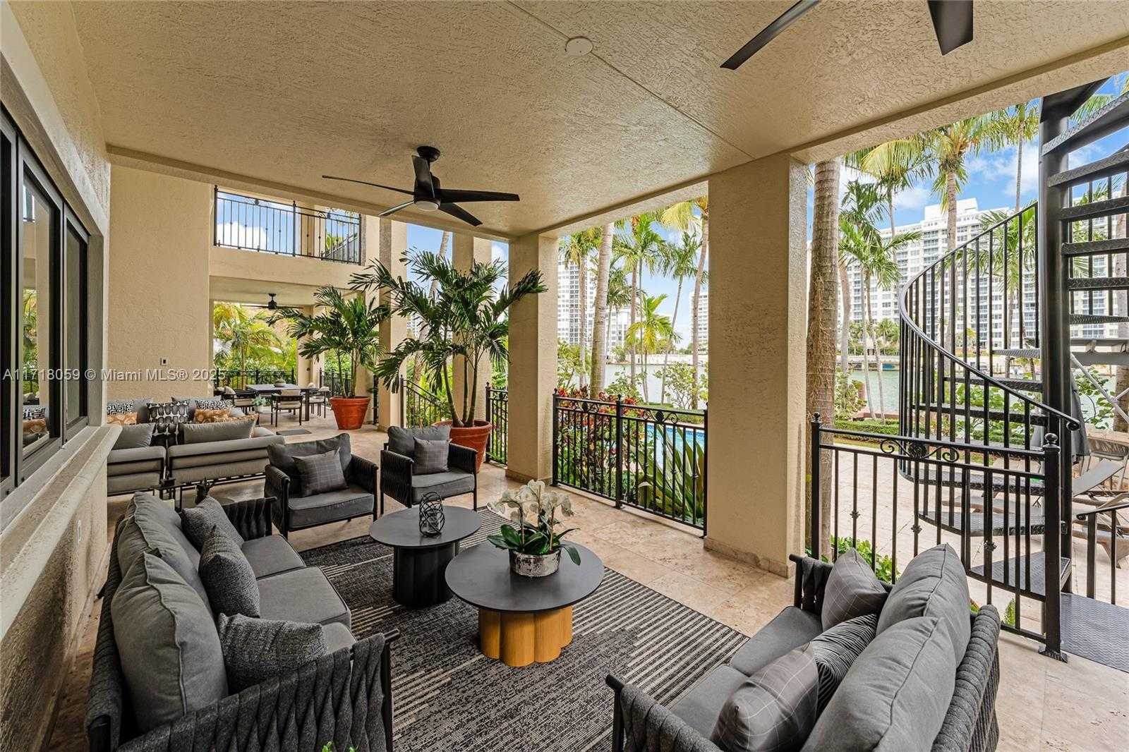 Small Image of 5655 PINE TREE DR, Miami Beach Number 46