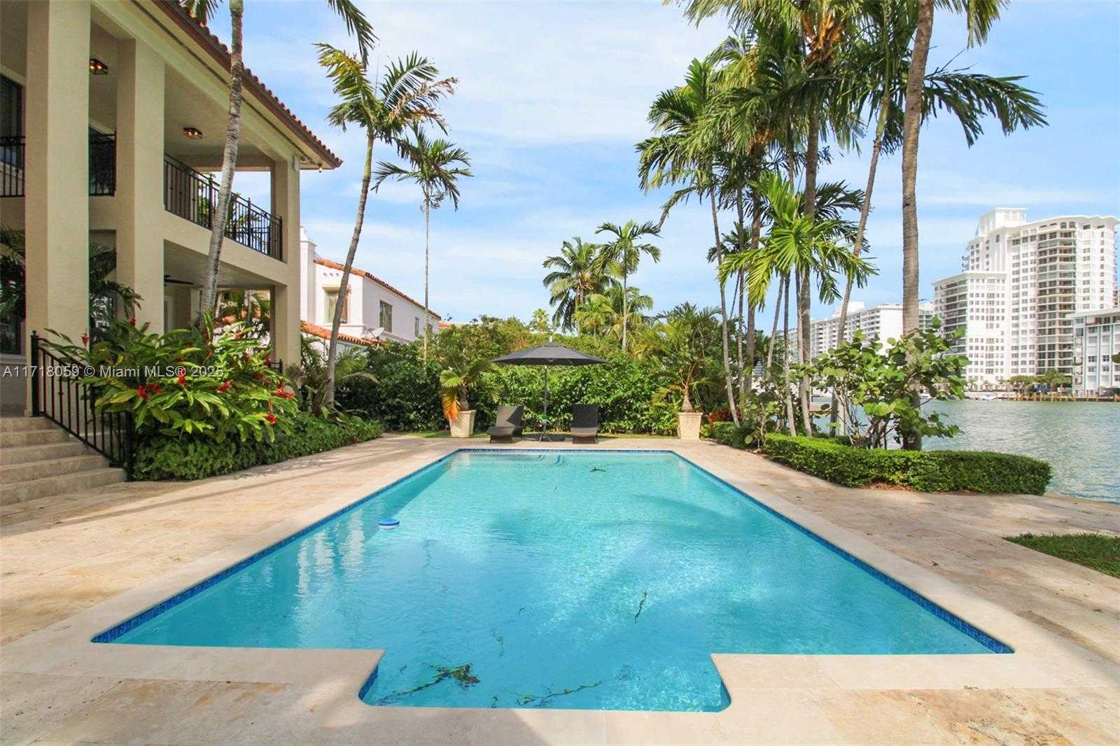 Small Image of 5655 PINE TREE DR, Miami Beach Number 67