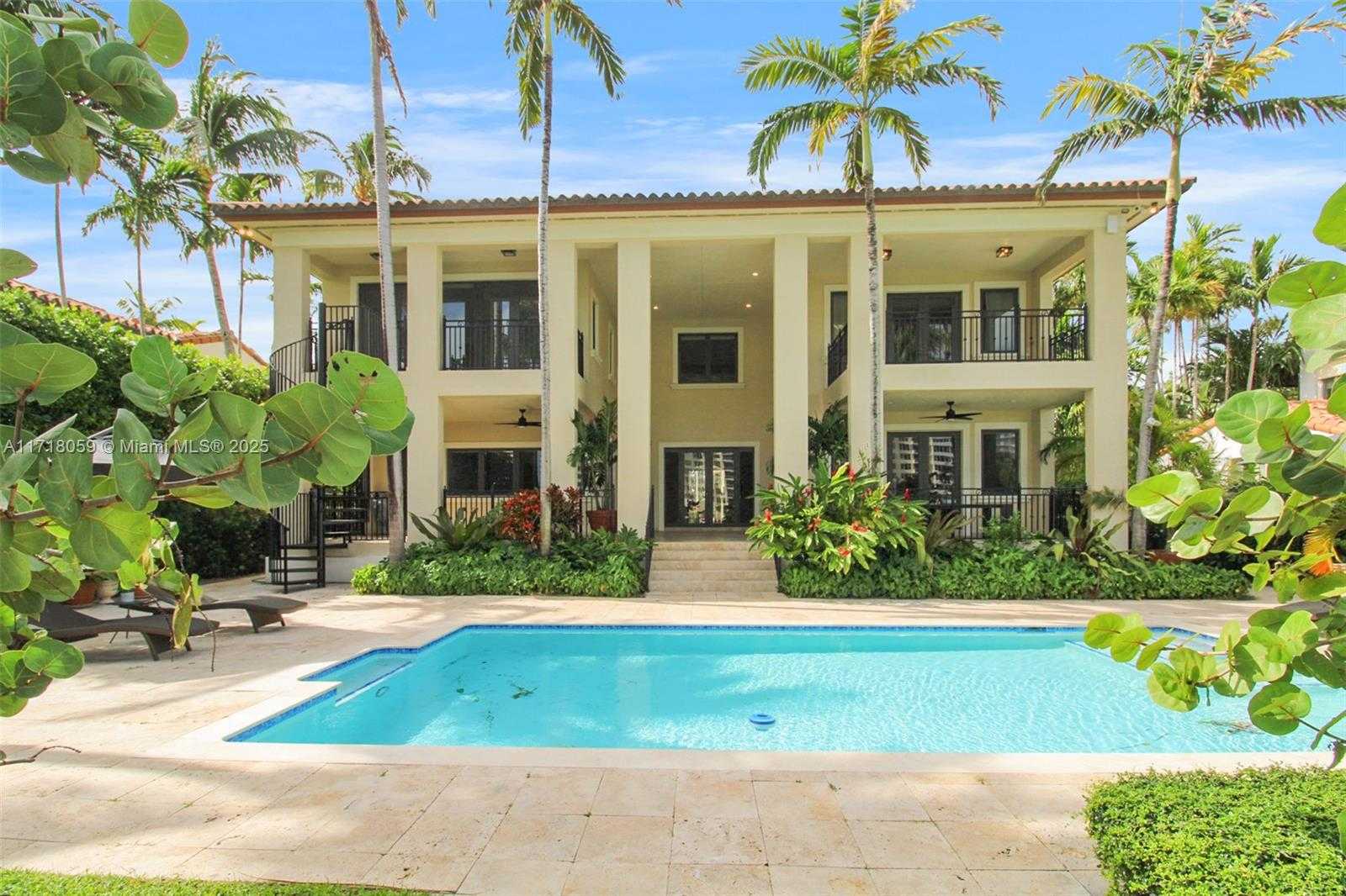 Small Image of 5655 PINE TREE DR, Miami Beach Number 68