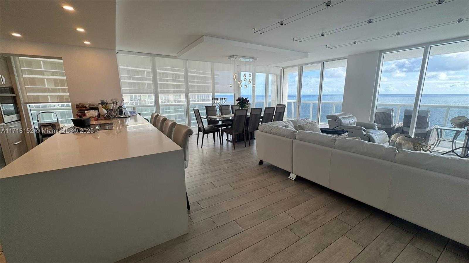Small Image of 1850 SOUTH OCEAN DR #1701, Hallandale Beach Number 12