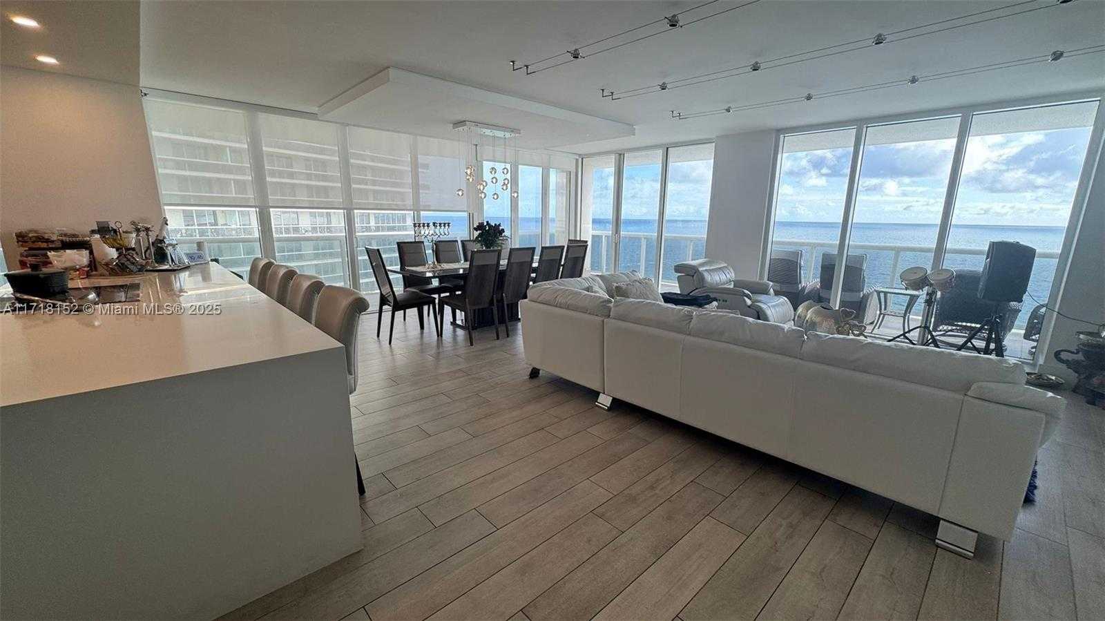 Small Image of 1850 SOUTH OCEAN DR #1701, Hallandale Beach Number 16