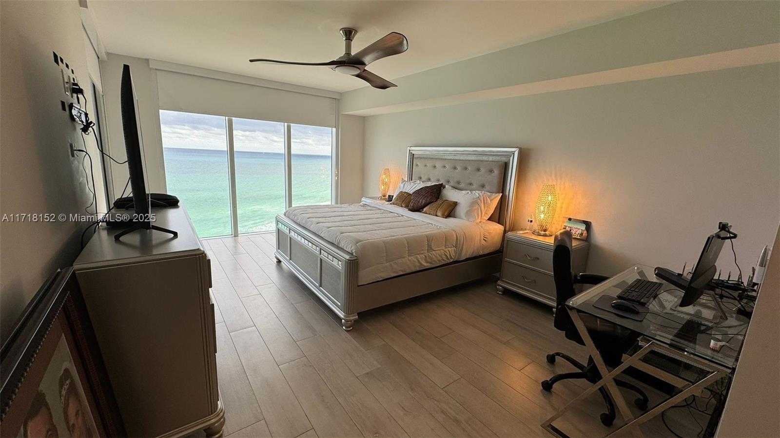 Small Image of 1850 SOUTH OCEAN DR #1701, Hallandale Beach Number 25