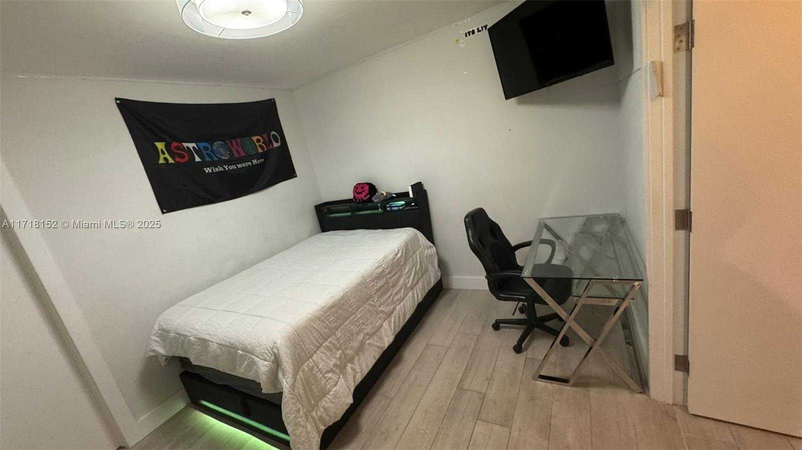 Small Image of 1850 SOUTH OCEAN DR #1701, Hallandale Beach Number 34