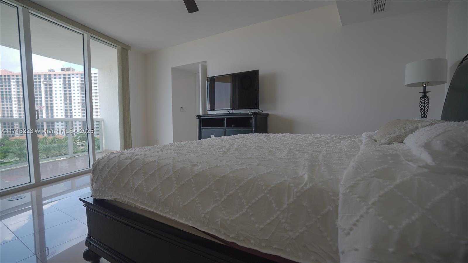 Small Image of 17201 COLLINS AVE #706, Sunny Isles Beach Number 46