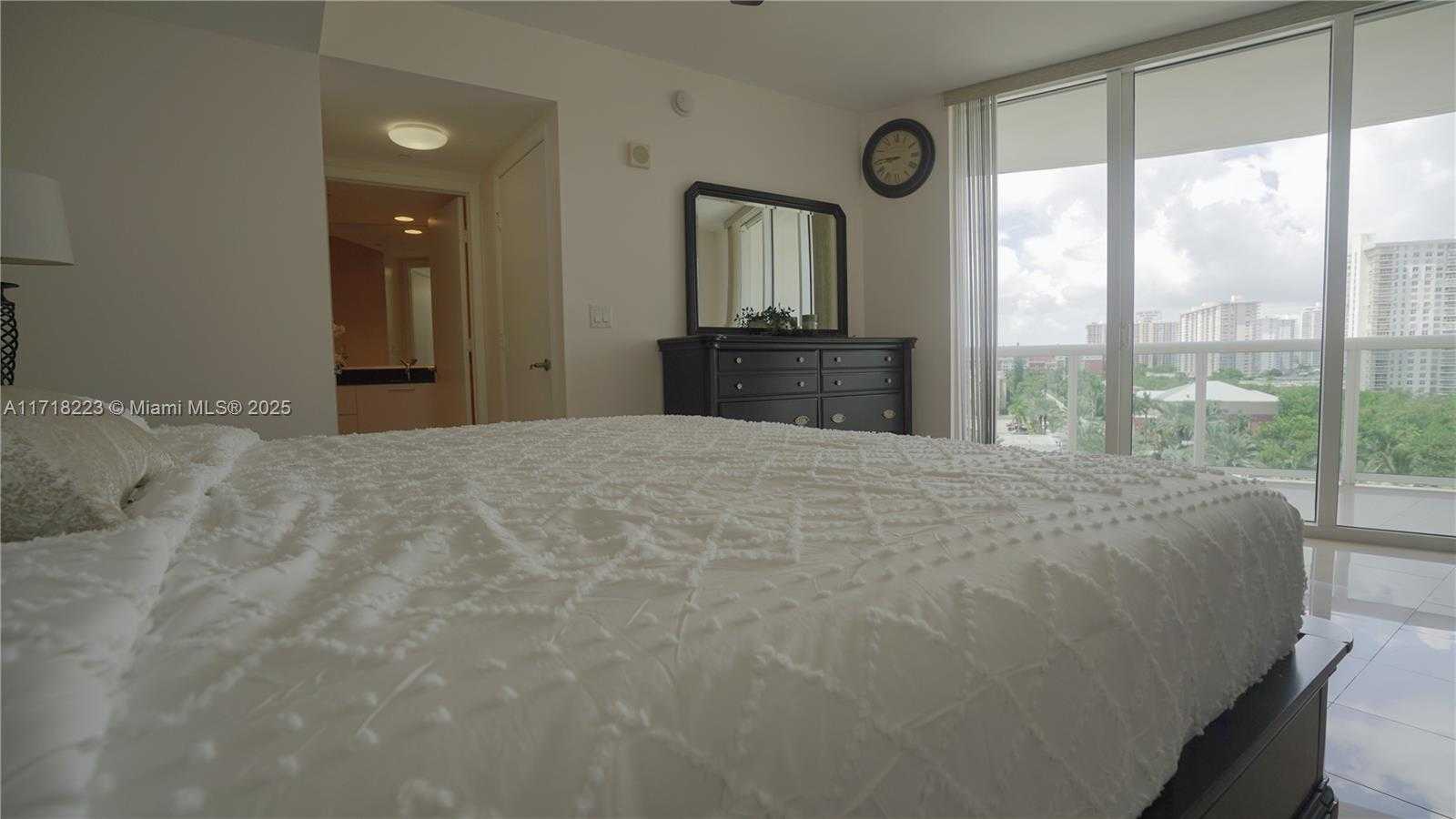 Small Image of 17201 COLLINS AVE #706, Sunny Isles Beach Number 47