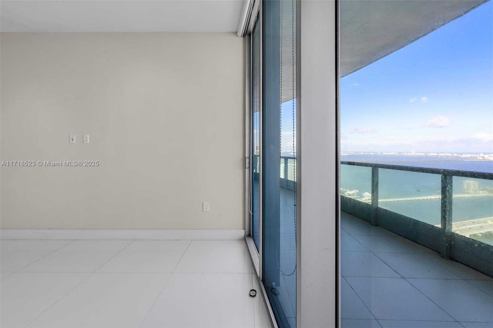 Small Image of 900 BISCAYNE BLVD #5706, Miami Number 18