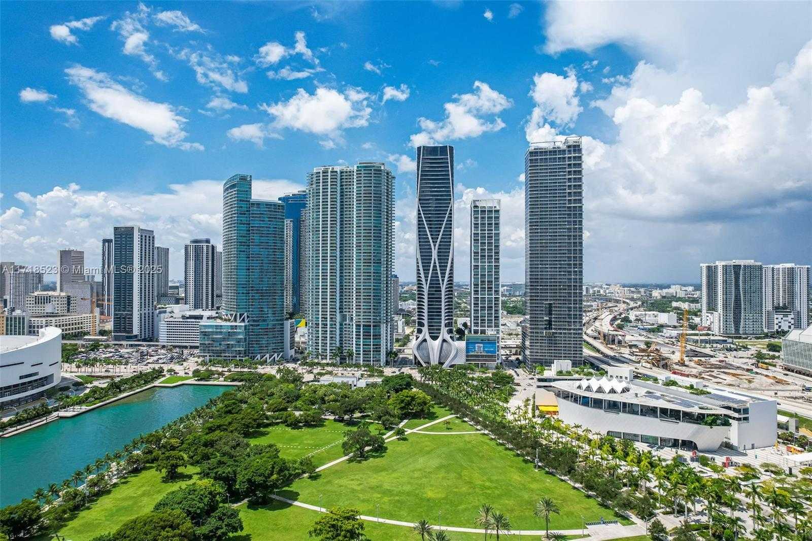Small Image of 900 BISCAYNE BLVD #5706, Miami Number 43