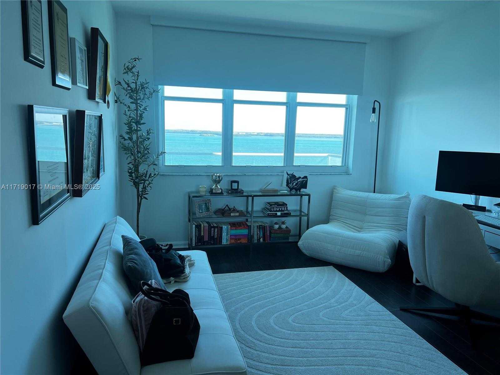Small Image of 800 CLAUGHTON ISLAND DR #1404, Miami Number 3