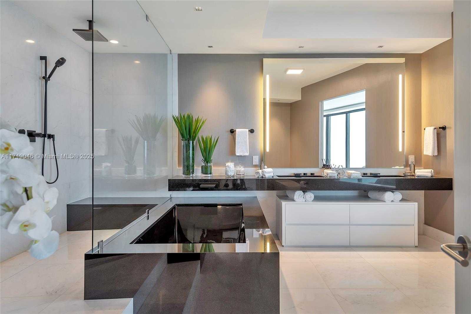 Small Image of 18555 COLLINS AVE #4705, Sunny Isles Beach Number 27