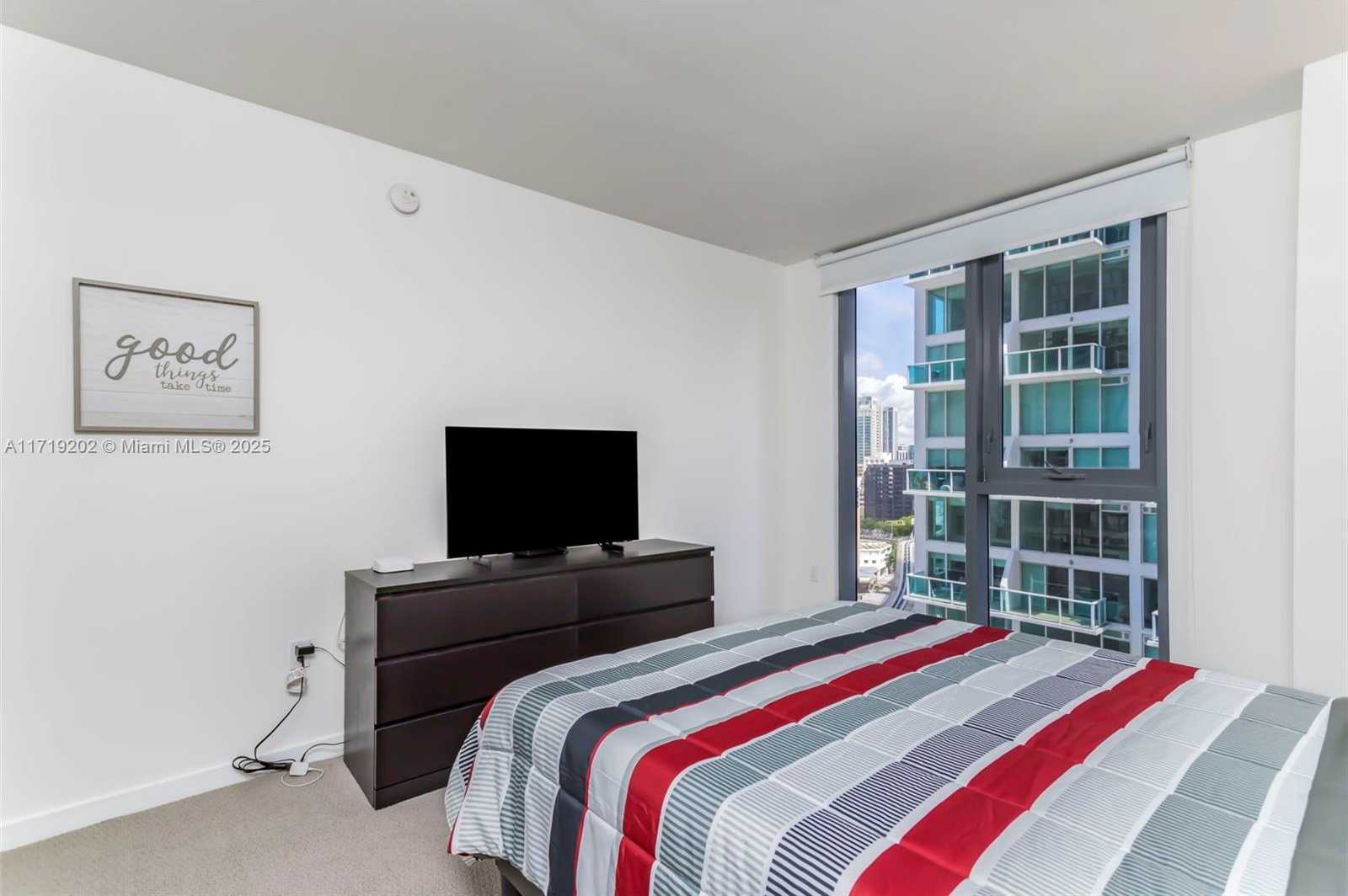 Small Image of 31 SOUTH EAST 6TH ST #1902, Miami Number 14