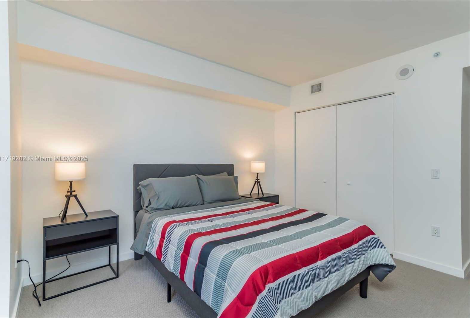 Small Image of 31 SOUTH EAST 6TH ST #1902, Miami Number 15