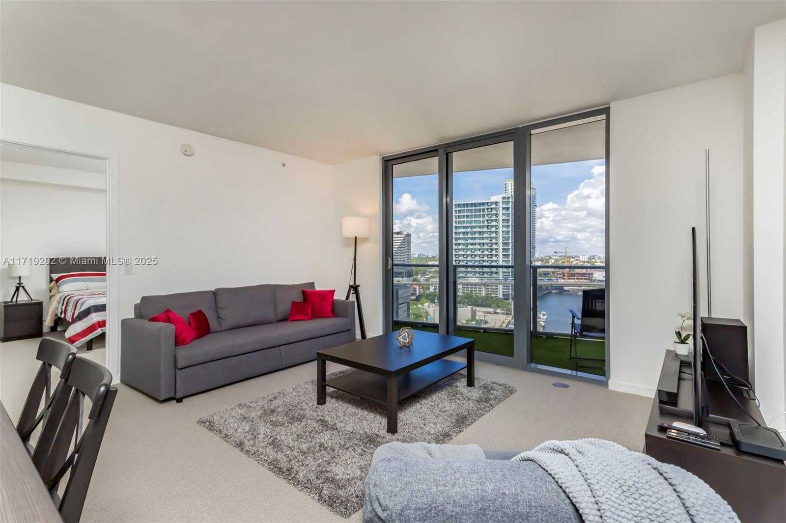 Small Image of 31 SOUTH EAST 6TH ST #1902, Miami Number 2