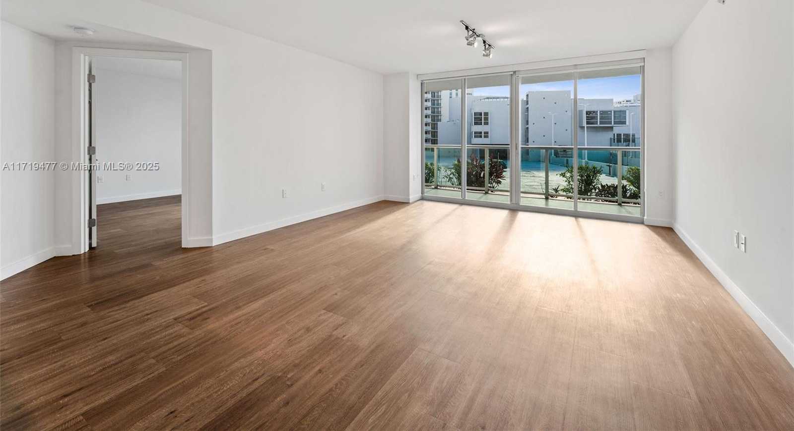 Small Image of 1500 BAY RD #M-0922, Miami Beach Number 15