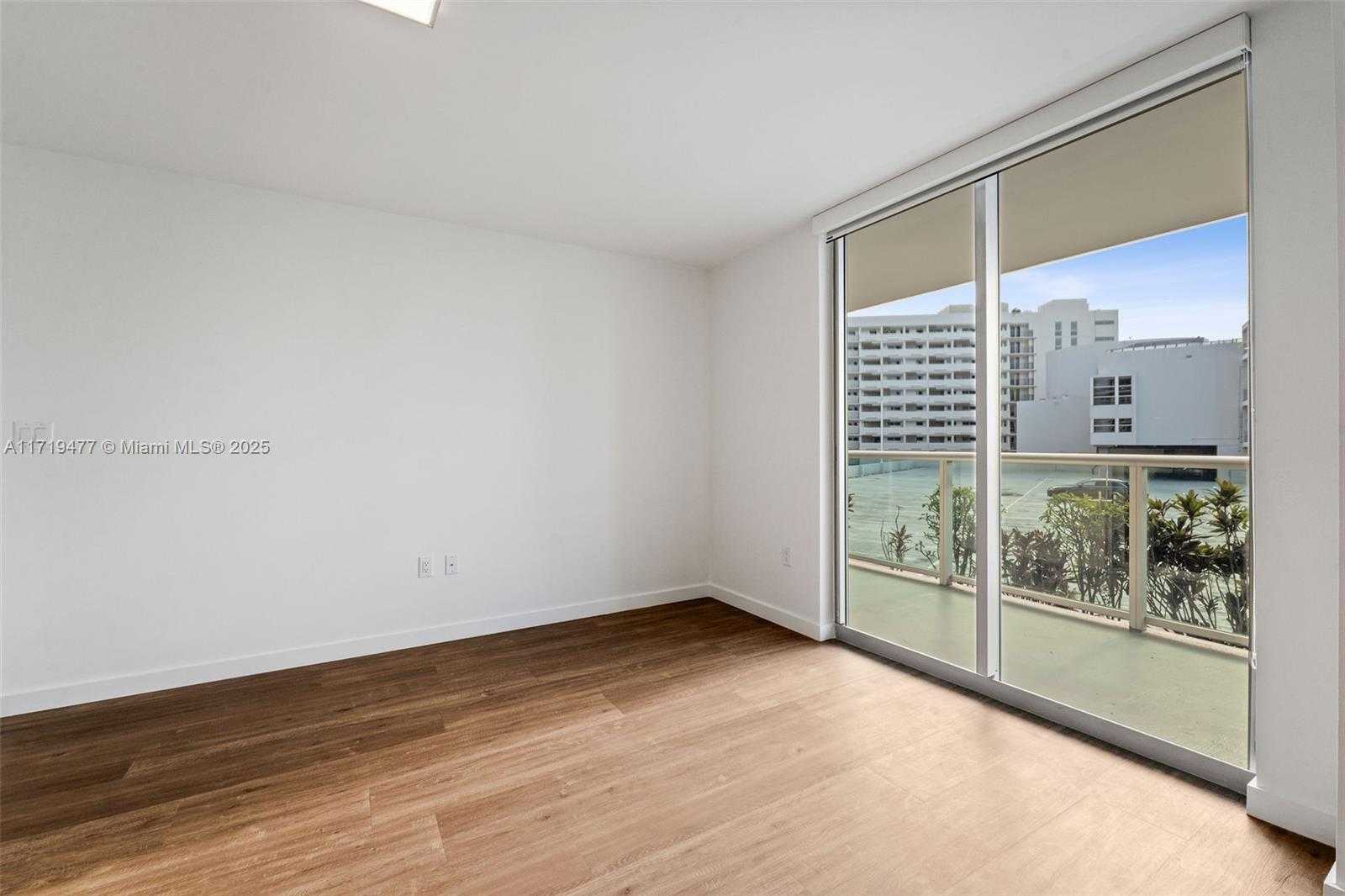 Small Image of 1500 BAY RD #M-0922, Miami Beach Number 20
