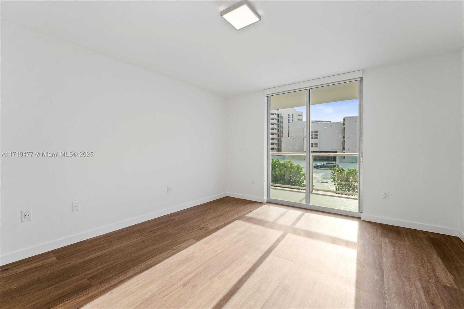 Small Image of 1500 BAY RD #M-0922, Miami Beach Number 25