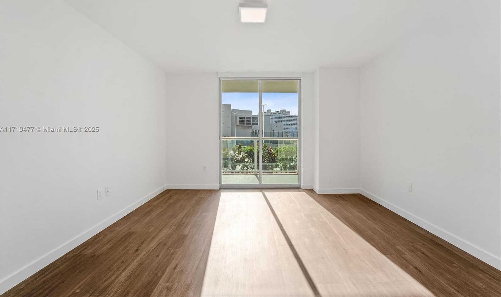 Small Image of 1500 BAY RD #M-0922, Miami Beach Number 26