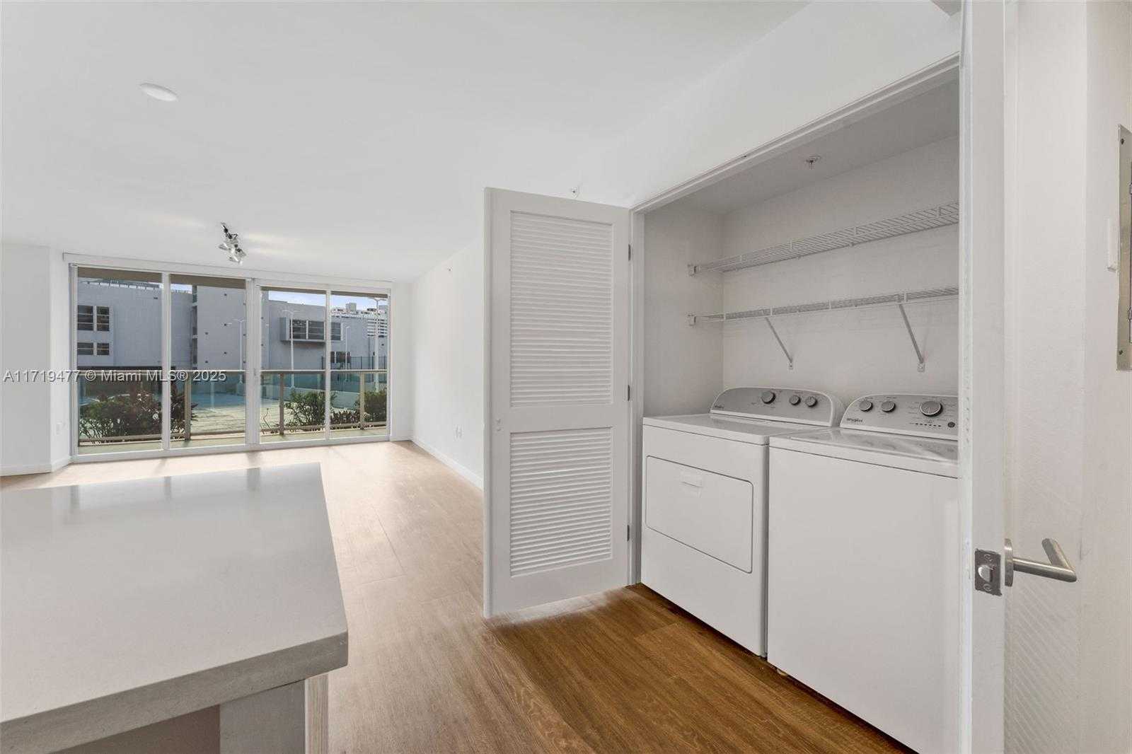 Small Image of 1500 BAY RD #M-0922, Miami Beach Number 9