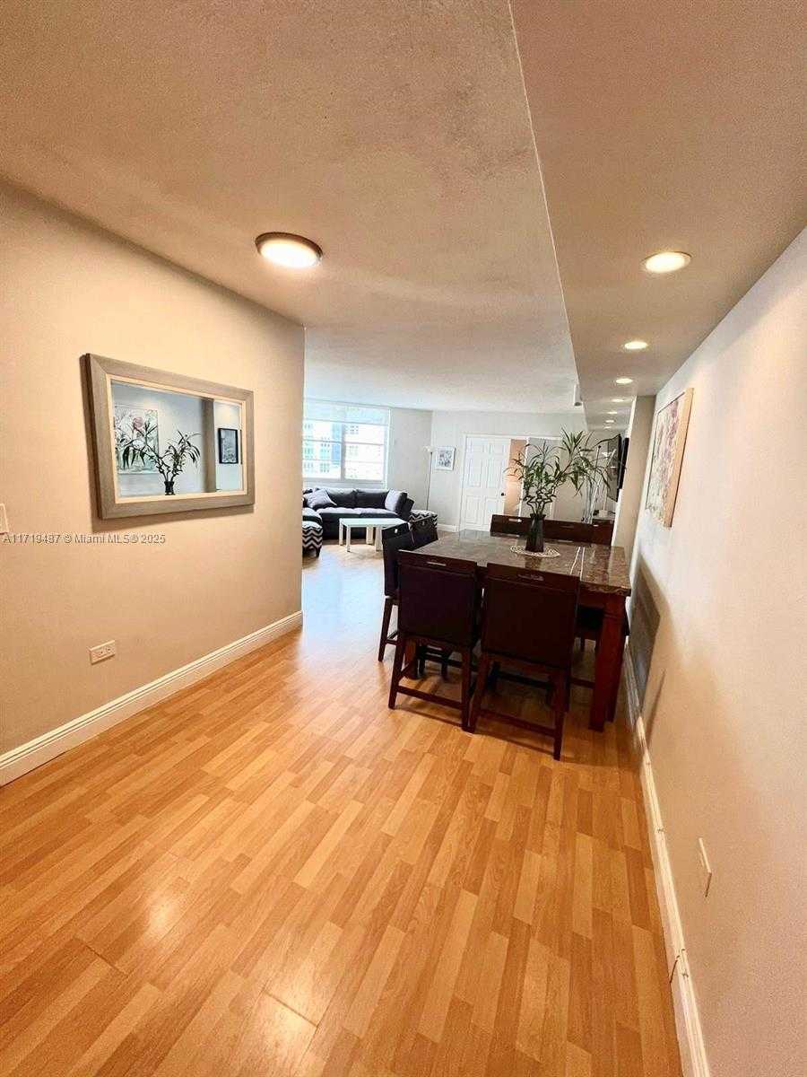 Small Image of 905 BRICKELL BAY DR #1422, Miami Number 11