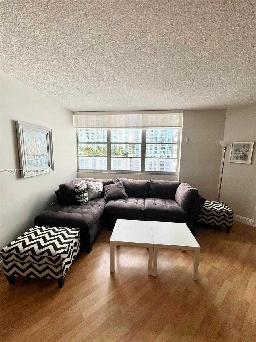 Small Image of 905 BRICKELL BAY DR #1422, Miami Number 23