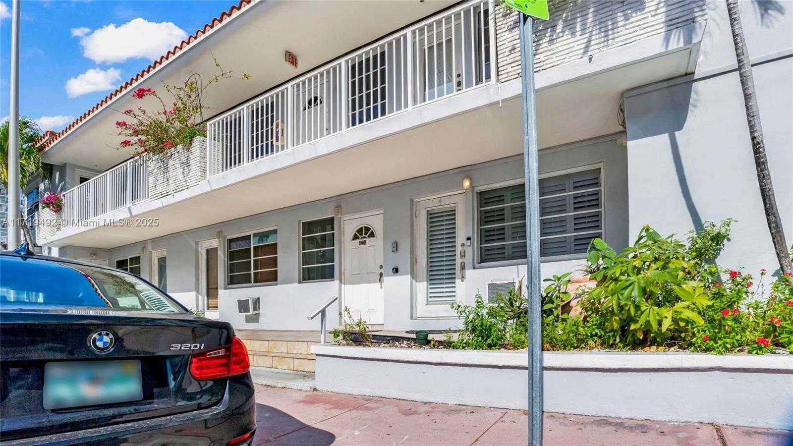 Small Image of 4201 INDIAN CREEK DR #4, Miami Beach Number 11