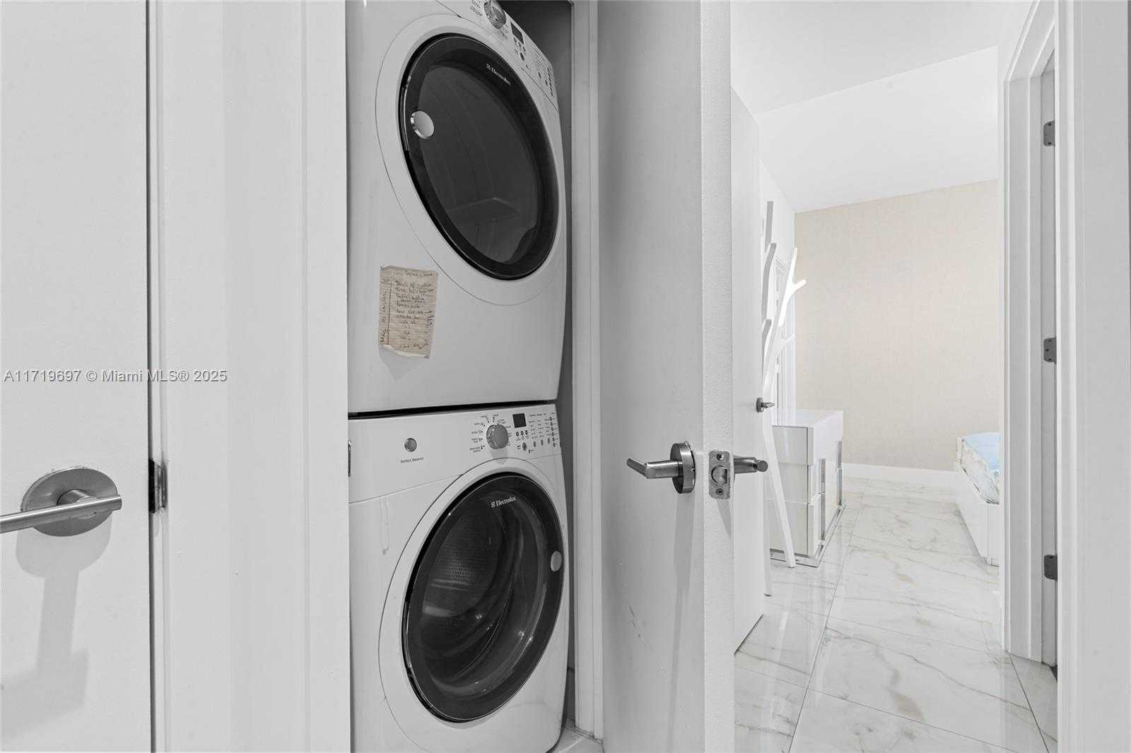 Small Image of 2900 NORTH EAST 7TH AVE #4104, Miami Number 23