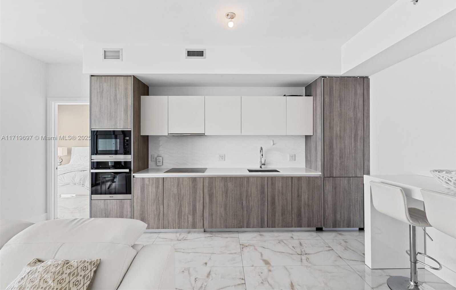 Small Image of 2900 NORTH EAST 7TH AVE #4104, Miami Number 5