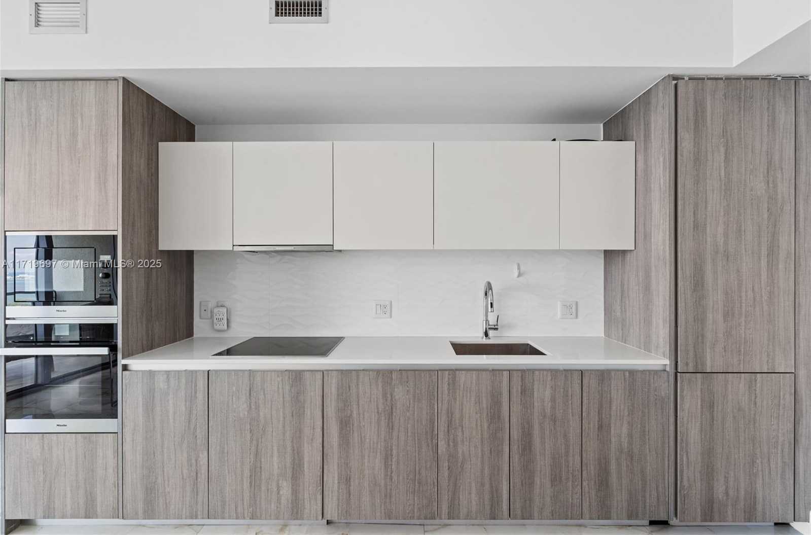 Small Image of 2900 NORTH EAST 7TH AVE #4104, Miami Number 6