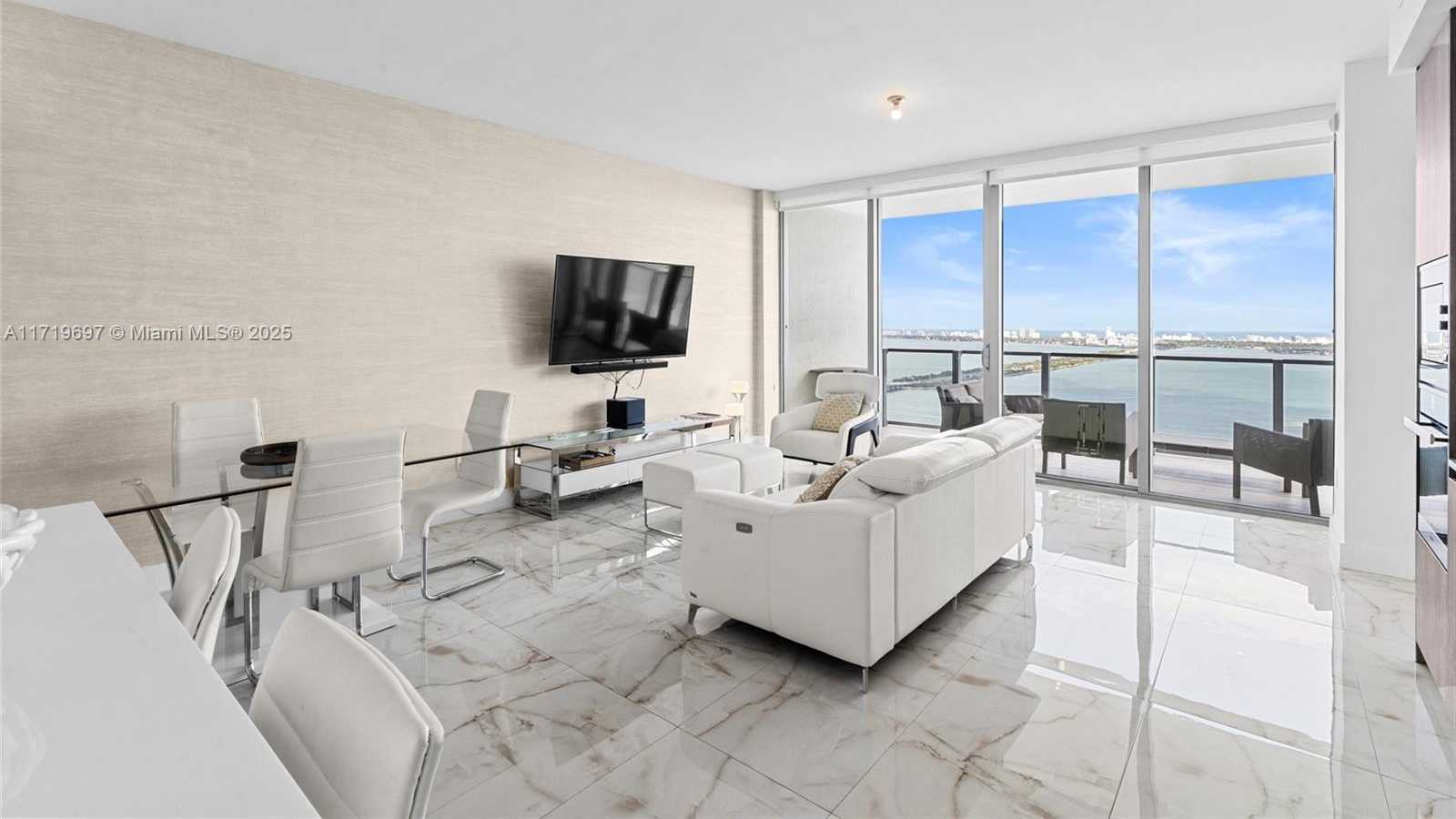 Small Image of 2900 NORTH EAST 7TH AVE #4104, Miami Number 9