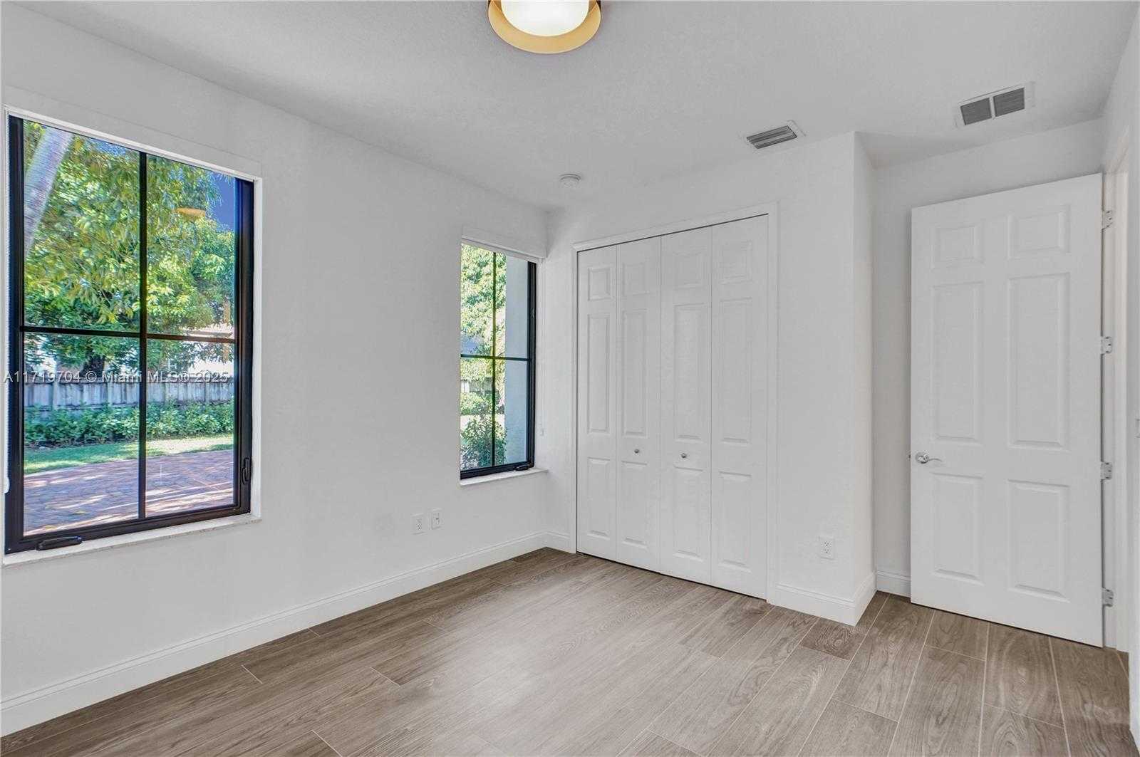 Small Image of 7935 SOUTH WEST 168TH ST, Palmetto Bay Number 15